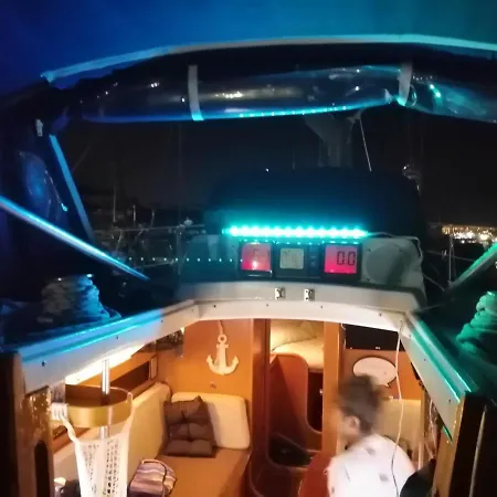 Hotel en barco Noches Magicas *